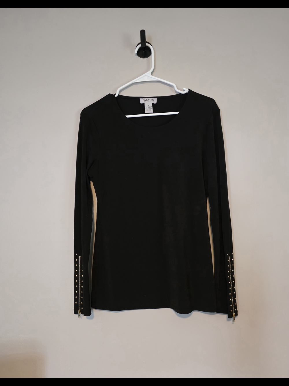 Carmen Marc Valvo Black Long-Sleeve Studded Cuff Shirt
